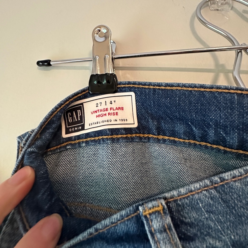 Gap Vintage High Rise Flare Size 27 Long